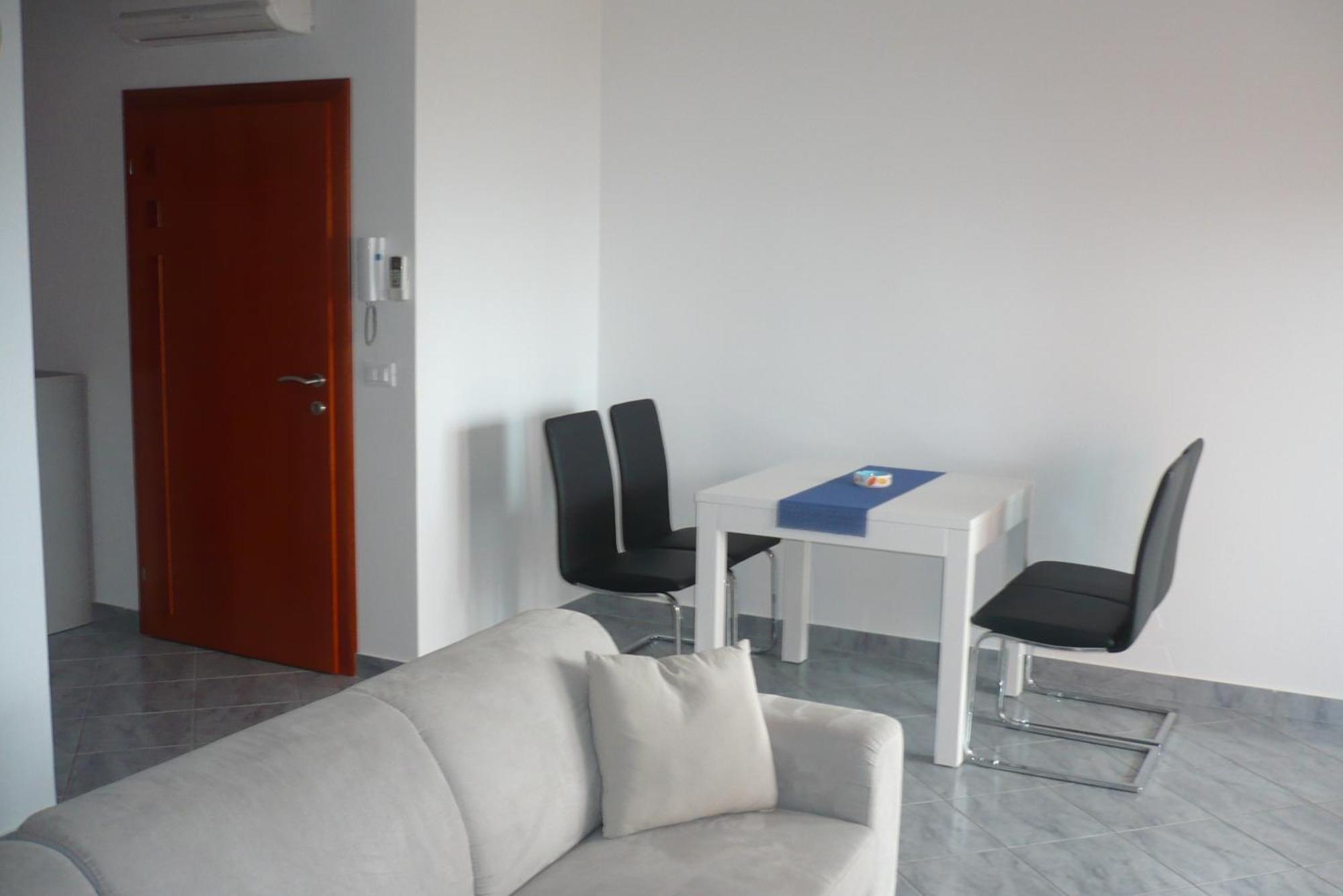 Apartment Martina Prizba