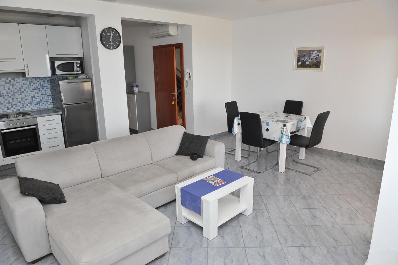Martina Apartment *